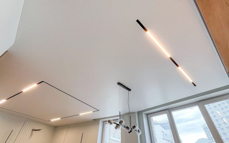 Натяжной потолок в квартире 31 м2