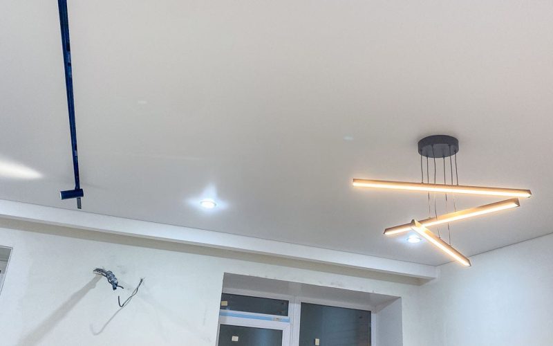 Натяжной потолок в квартире 29 м2